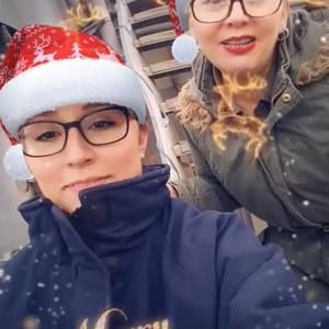 Meet your Posher, Daniela